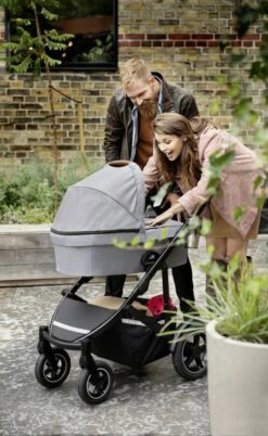 Britax Römer SMILE III Indigo Blue ESSENTIAL BUNDLE (Kinderwagen + Aufsatz) -Kinderwagen Verkäufe 2024 48632 9 23099 9