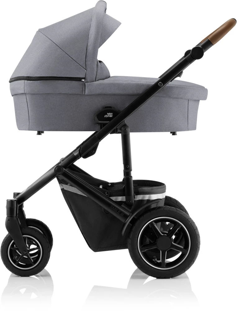 Britax Römer 2023 SMILE III Babywanne Frost Grey 3 Britax Römer 2023 SMILE III Babywanne Frost Grey