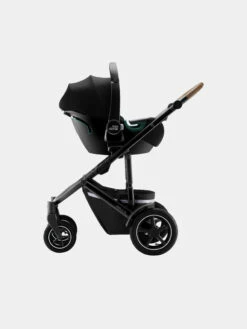 Britax Römer Britax Baby Safe 3 I-Size Space Black + Base Flex -Kinderwagen Verkäufe 2024 BABY SAFE 3 i SIZE SpaceBlack 05 SMILE III 2021 72dpi 2000x2000