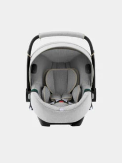 Britax Römer Britax Baby Safe ISense Nordic Grey + Flex Base -Kinderwagen Verkäufe 2024 BABY SAFE iSENSE NordicGrey 03 2021 72dpi 2000x2000 1